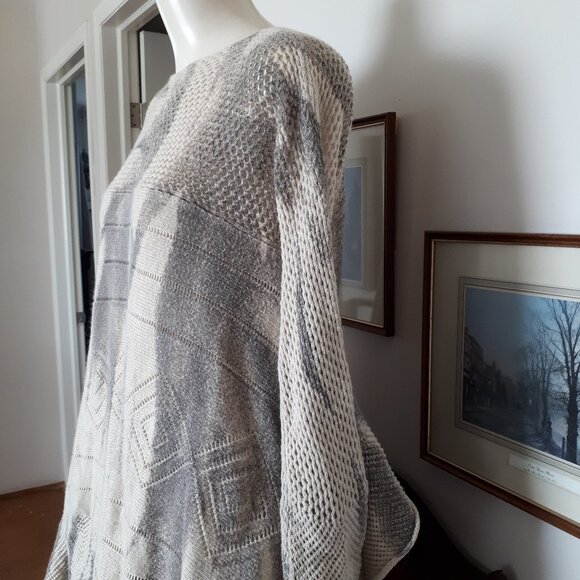 Sweater - Sz. S - Ivory & Grey - Wool/Angora/Nylon Blend - Picture 3 of 3